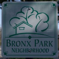 Bronx Park Neighborhood Sign